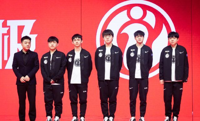 这个标题看 这个标题看